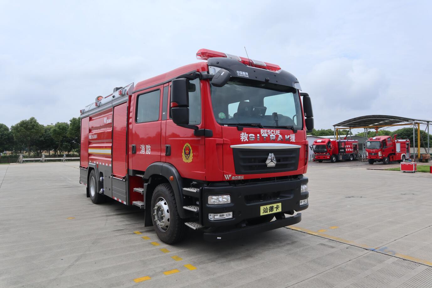 雷沃协力牌LWX5191GXFPM80/S泡沫消防车