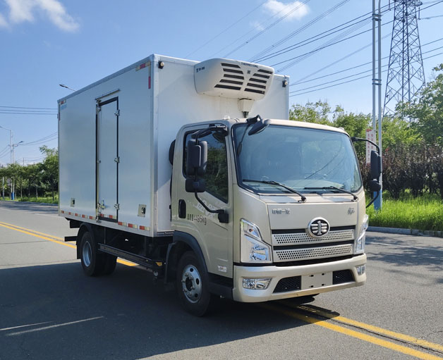 解放牌CA5040XLCP40K59L2E6A84冷藏车