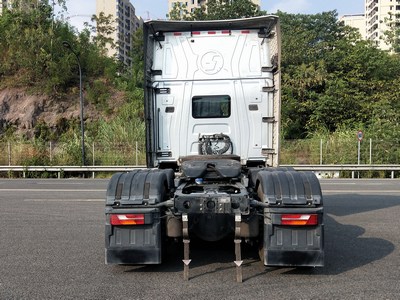 SX4259CP6454W 陕汽牌443马力后双桥,后八轮柴油国六危险品牵引汽车图片