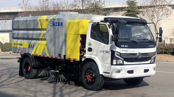 纯电动扫路车
