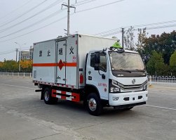 爆破器材运输车