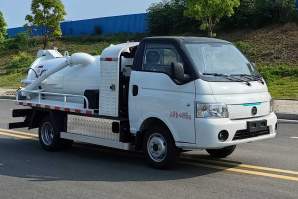 纯电动吸污车