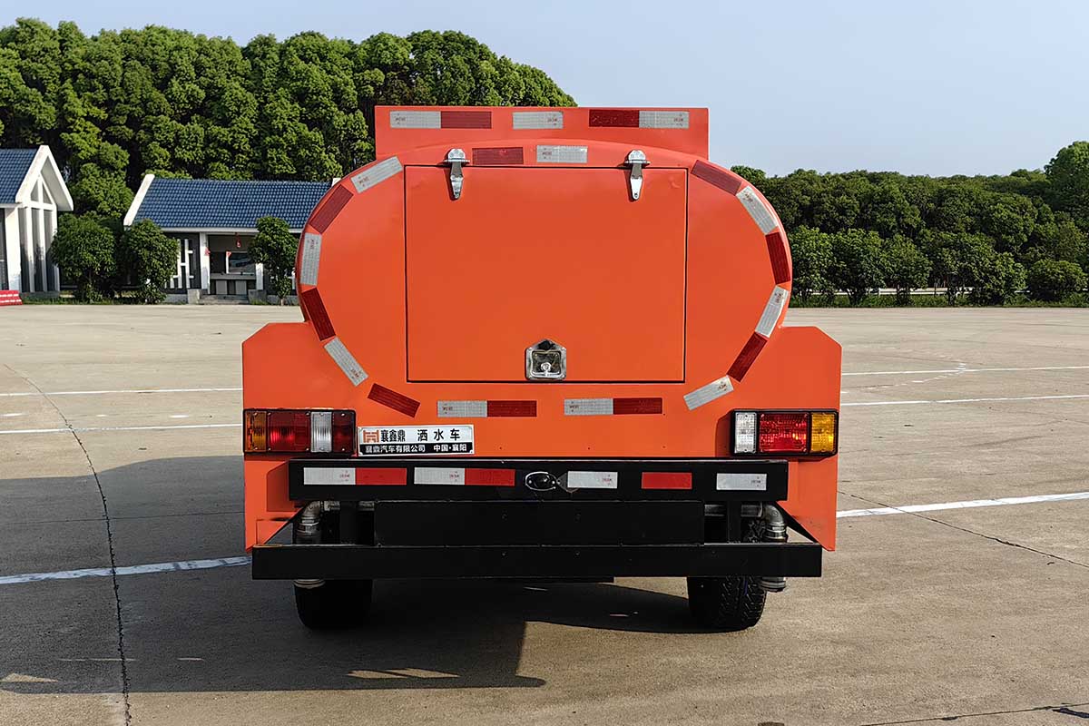 襄鑫鼎牌XDV5040GSSQL6灑水車公告圖片
