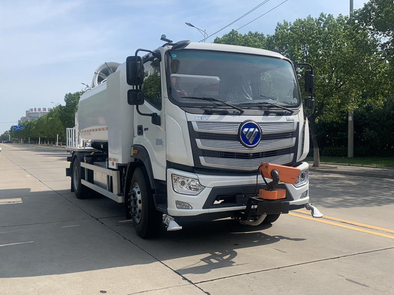 QHV5180TDYBJBEV型纯电动多功能抑尘车图片