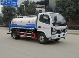 洒水车