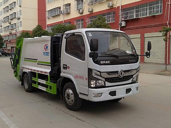 程力威牌CLW5040ZYS6压缩式垃圾车