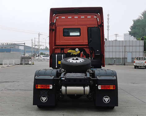 BJ4259Y6DHL-13 欧曼牌520马力后双桥,后八轮柴油国六半挂牵引车图片