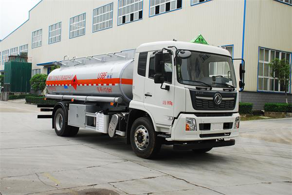 齐星牌QXC5180GJYD6加油车