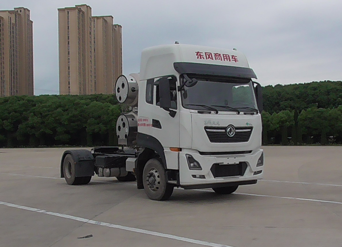 东风牌 500马力 半挂牵引车(DFH4180DX6)