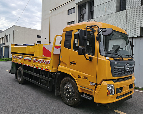 路太牌LTZ5120TFZ防撞缓冲车