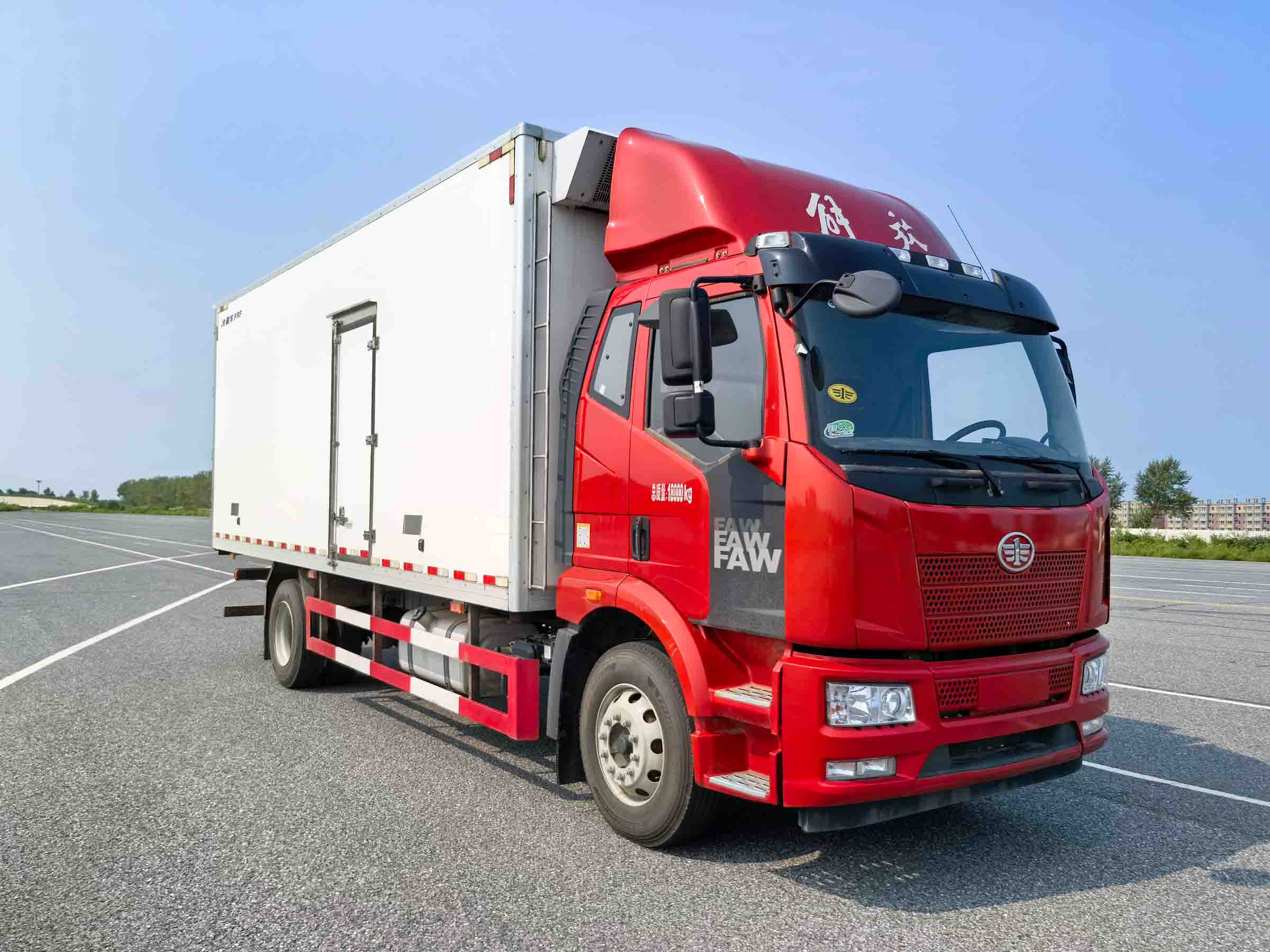 解放牌CA5181XLCP62K1L5E6冷藏車公告圖片