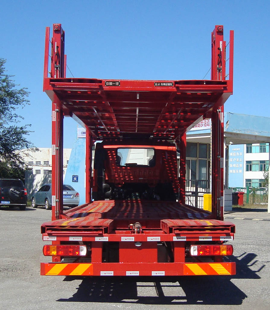 解放牌CA5180TCLP28K2L7E6A81車輛運(yùn)輸車公告圖片