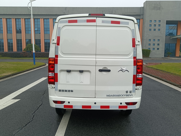 吉奧牌NGA5033XXYBEV1純電動(dòng)廂式運(yùn)輸車公告圖片