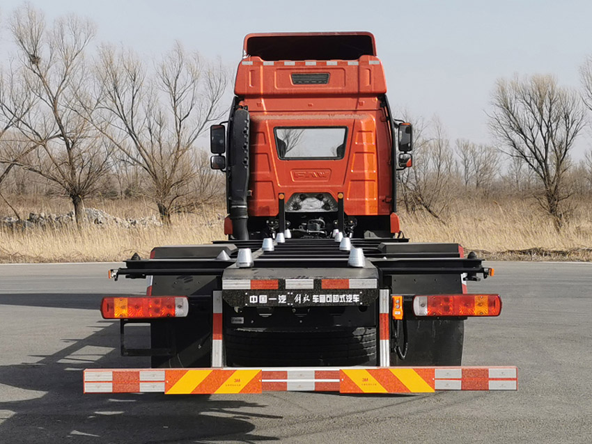 解放牌CA5181ZKXP62K1L5E6車廂可卸式汽車公告圖片