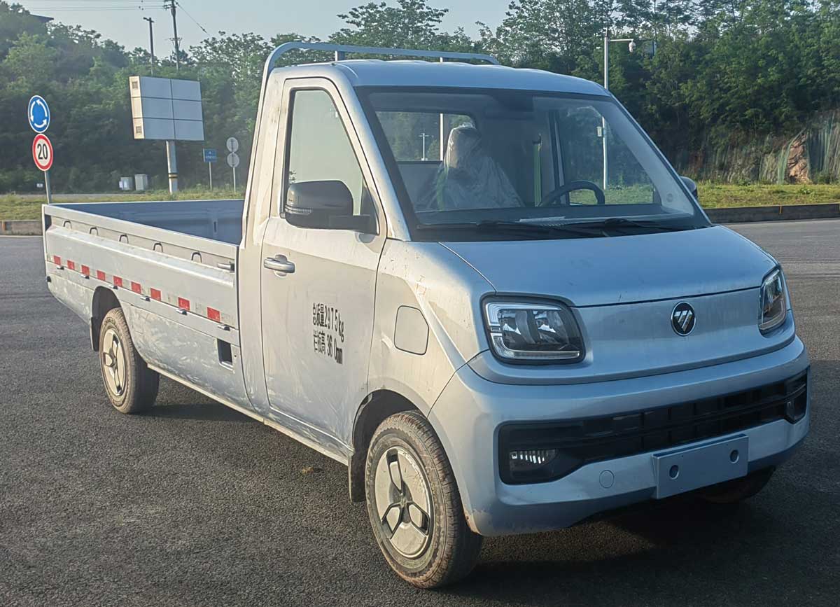 福田牌 102马力 纯电动载货汽车(BJ1030EVJA72)