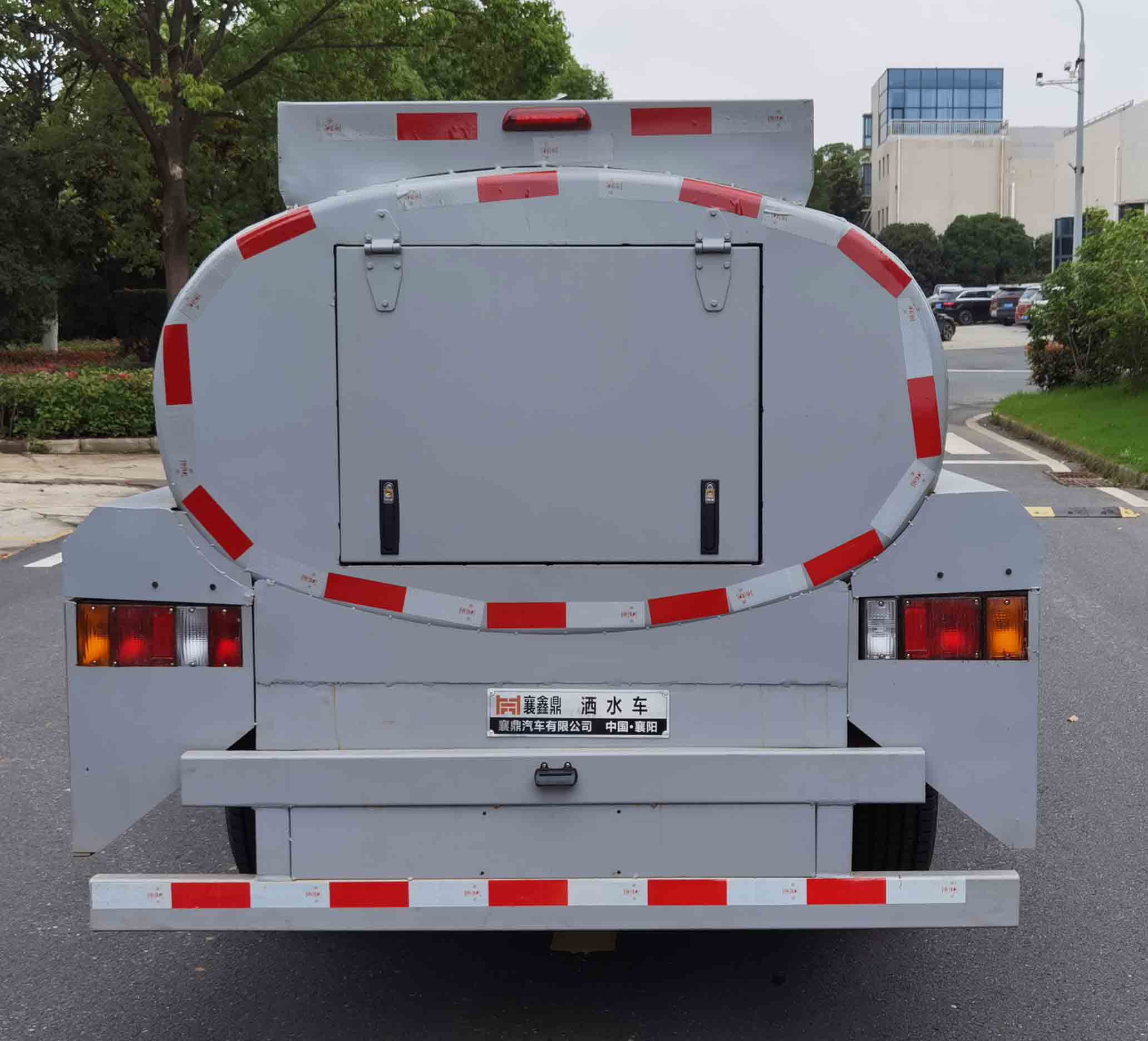 襄鑫鼎牌XDV5030GSSQ6灑水車公告圖片