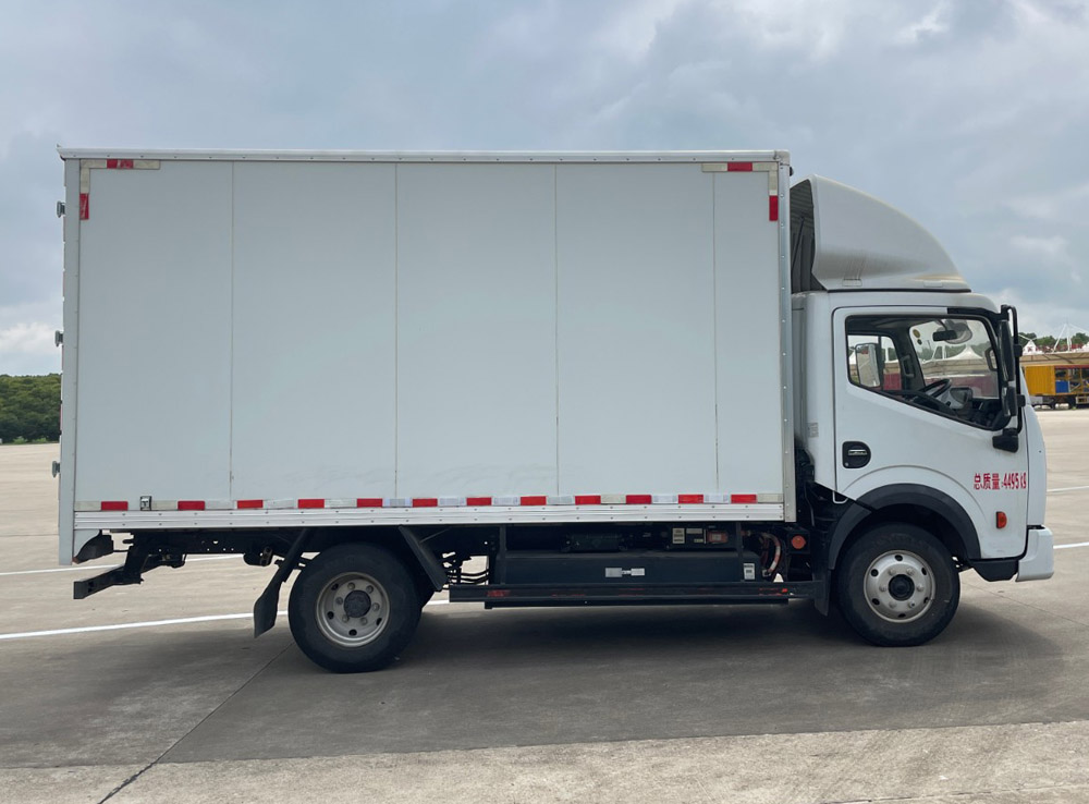 東風(fēng)牌DFA5040XBWEBEV純電動保溫車公告圖片