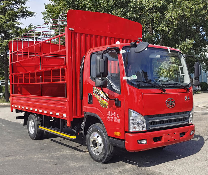 解放牌CA5047CCYP40K42L2E6A85倉(cāng)柵式運(yùn)輸車公告圖片