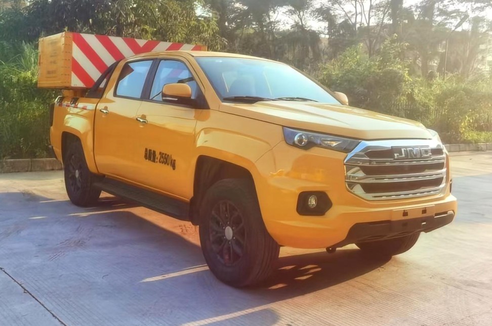 路仕盾牌YLM5031TFZ防撞緩沖車公告圖片