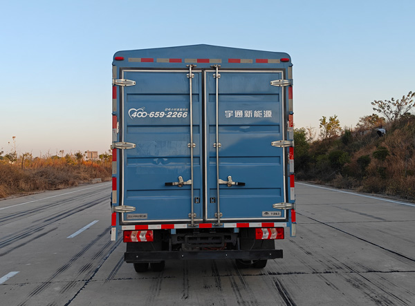 宇通牌ZKH5045CCYBEV3B純電動倉柵式運輸車公告圖片