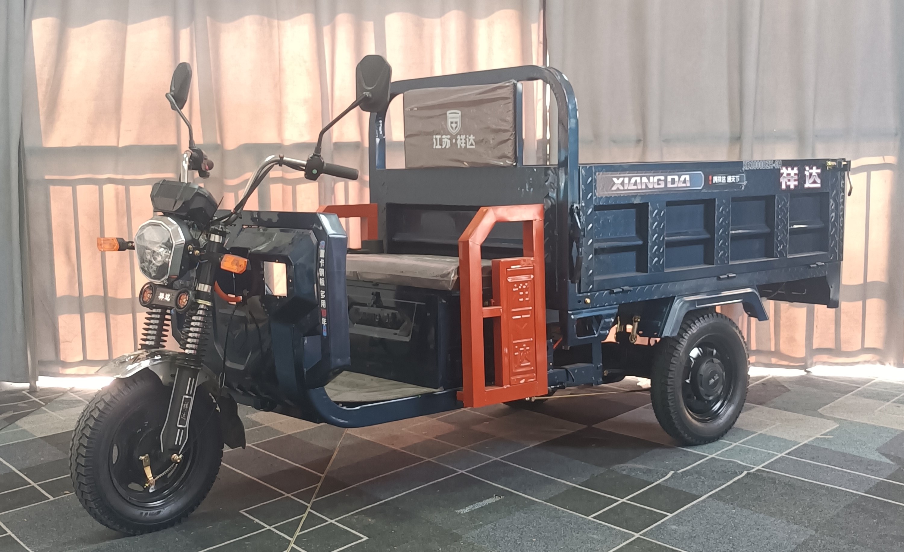 祥达牌XD1000DZH-6H电动正三轮摩托车公告图片