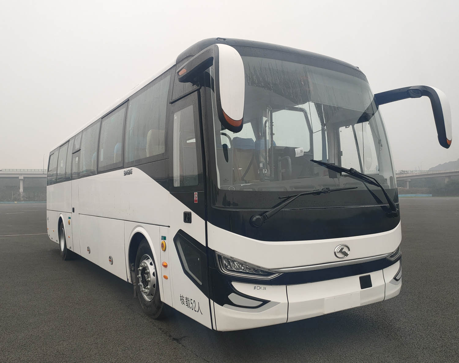 金龙牌XMQ6115CGBEVL纯电动城市客车公告图片