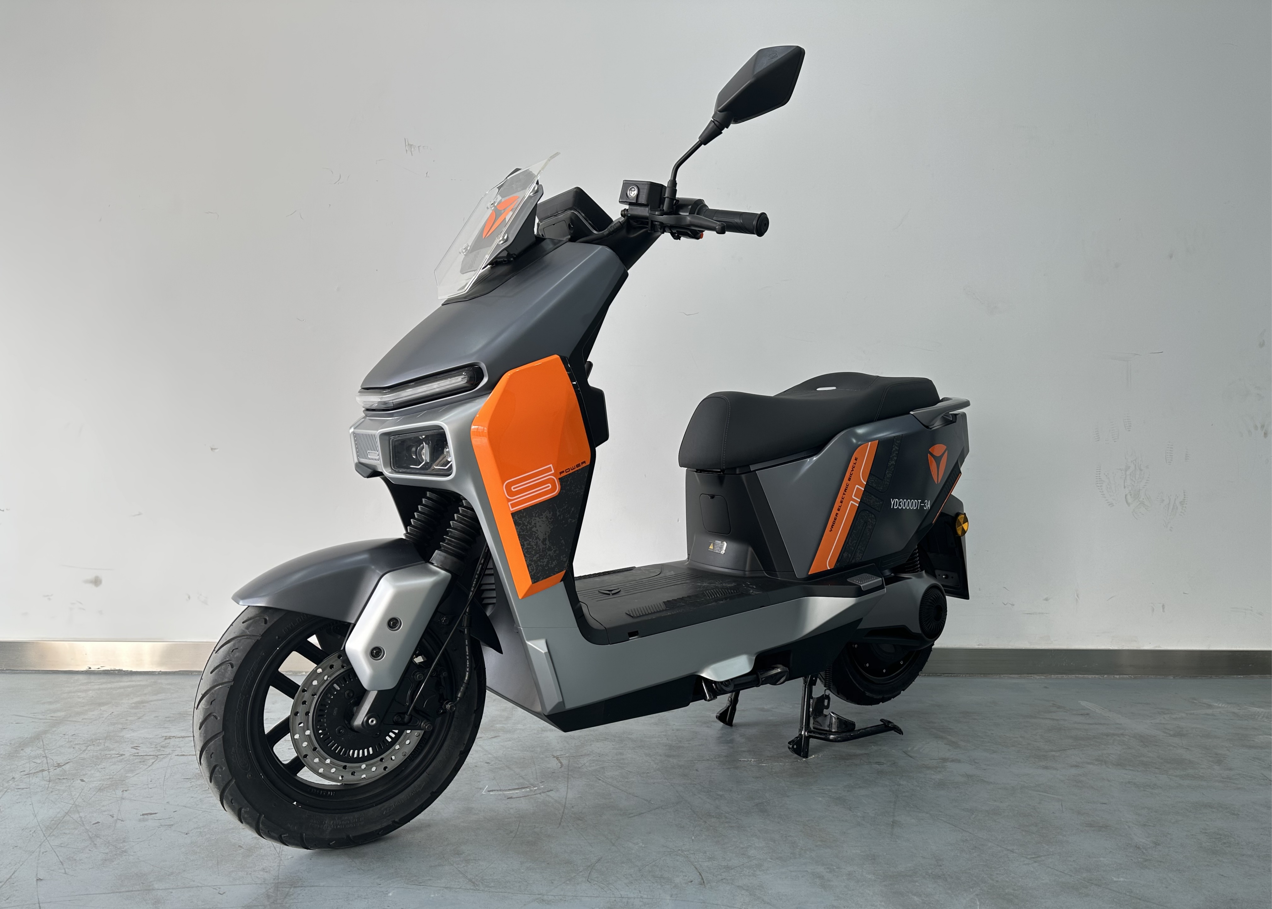 雅迪牌YD3000DT-3A电动两轮摩托车公告图片