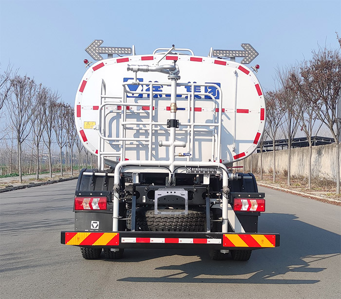 徐工牌DXA5182GPSSA6綠化噴灑車公告圖片