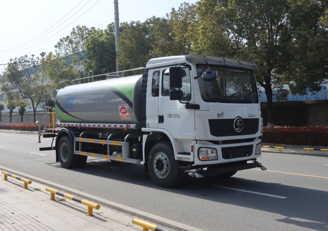 中汽力威牌HLW5181TDYSX6多功能抑塵車公告圖片