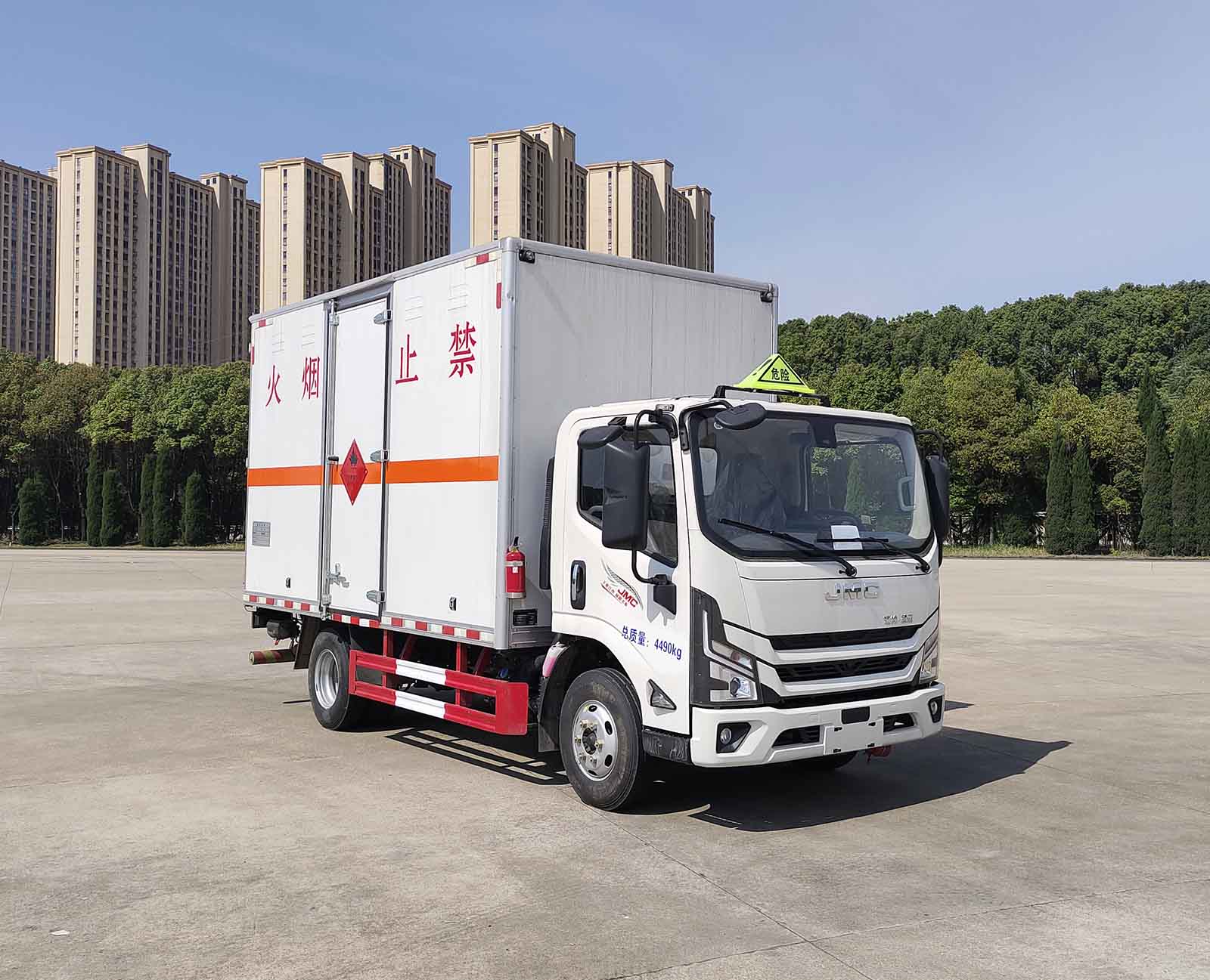 華通牌HCQ5044XRYJX6ZH易燃液體廂式運輸車公告圖片