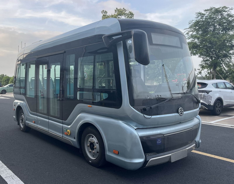 金旅牌XML6608JEVJ0C1纯电动低入口城市客车图片
