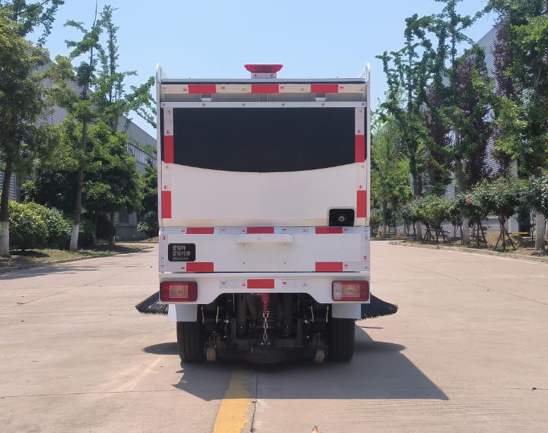 愛(ài)瑞特牌ART5020TXSS09BEV純電動(dòng)洗掃車(chē)公告圖片