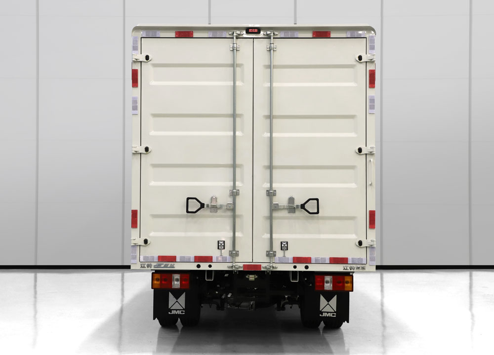 江鈴牌JX5030XXYTEB2BEV純電動廂式運輸車公告圖片