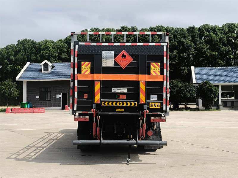 日途牌HTY5180TQPEQ6氣瓶運輸車公告圖片