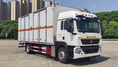 百捷牌QYY5187XQYZZ6爆破器材運(yùn)輸車公告圖片