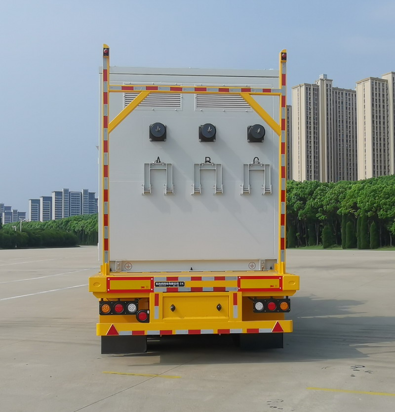 变电站半挂车图片