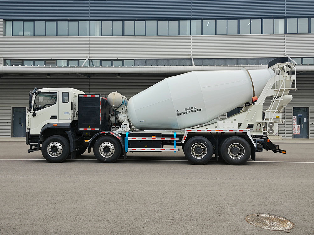 歐曼牌BJ5311GJBEVGRF-07純電動混凝土攪拌運輸車公告圖片