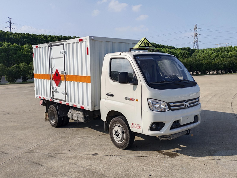 楚勝牌CSC5032XRYB6易燃液體廂式運輸車公告圖片