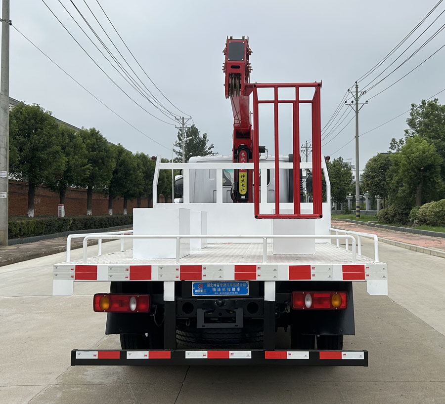 神百重工牌ABC5045XJXDF6抽油機檢修車公告圖片