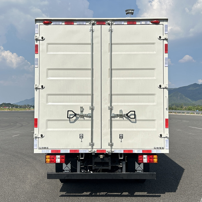 江鈴牌JX5041XXYTCM26廂式運輸車公告圖片