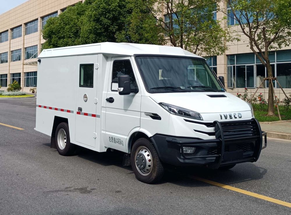 依維柯牌NJ5046XYCCA-AM運鈔車公告圖片