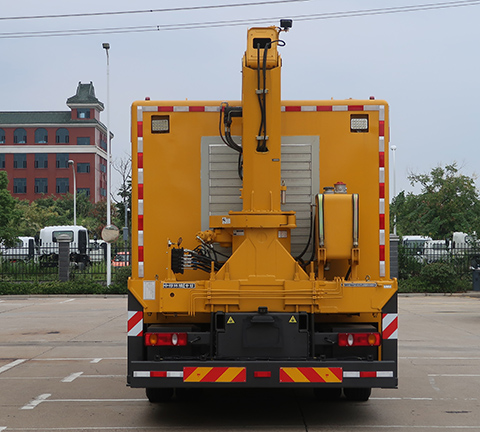 中標(biāo)牌ZBF5180TPSDHE6F大流量排水搶險(xiǎn)車公告圖片