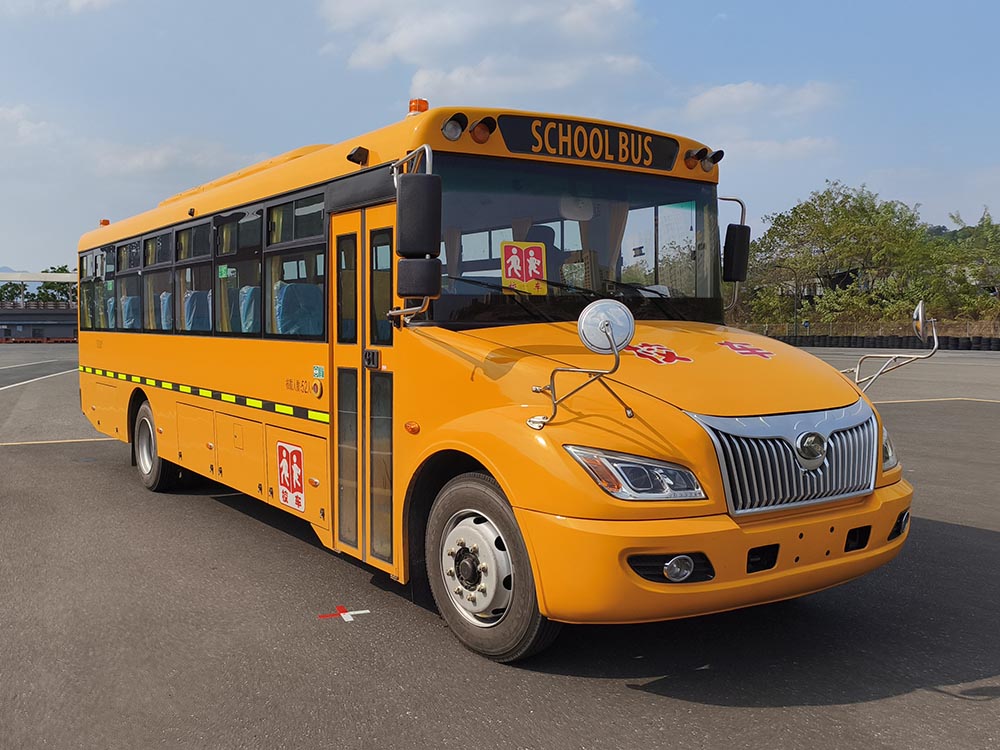 金龙牌10.3米32-52座中小学生专用校车(XMQ6100CSD6)