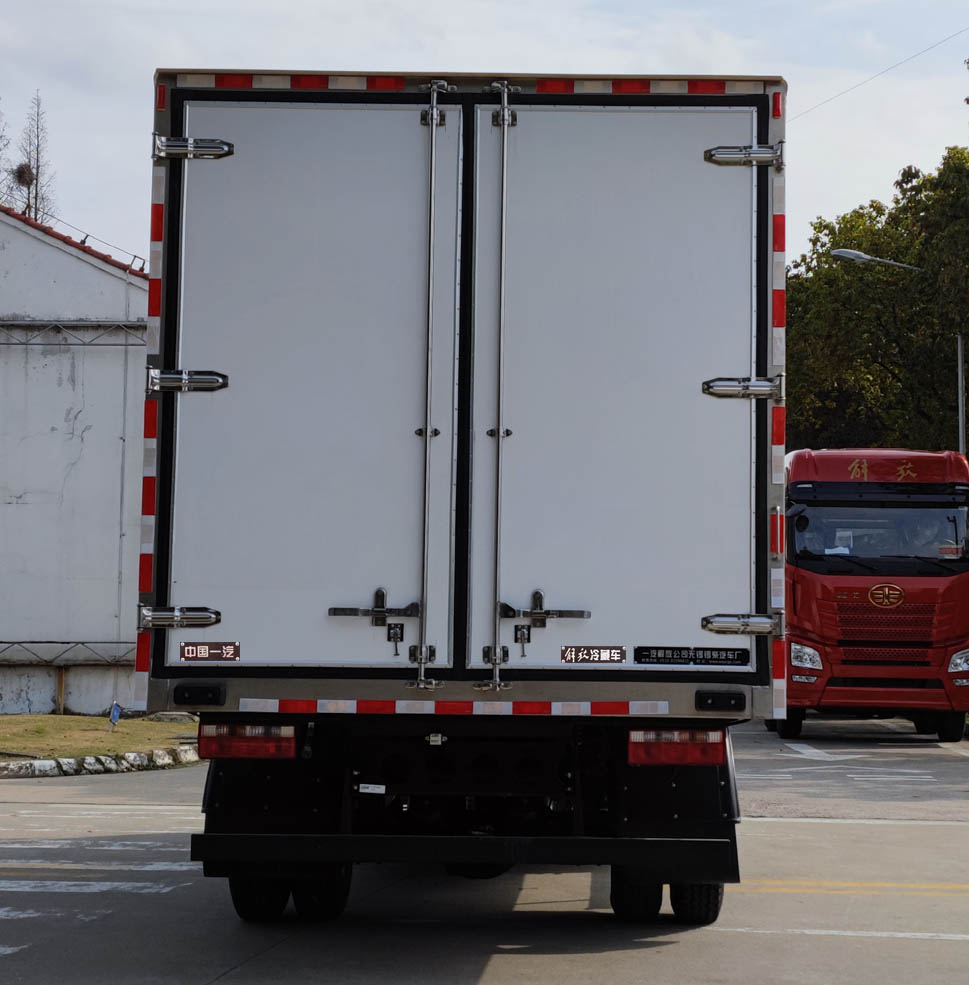 解放牌CA5110XLCP40K59L2E6A84冷藏車公告圖片