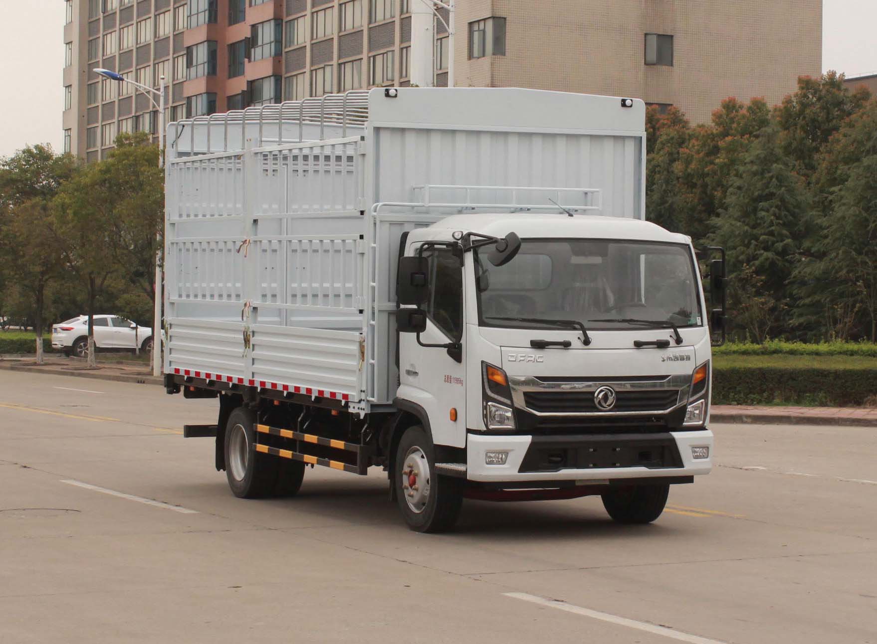 东风牌EQ5120CCY8TDCAC仓栅式运输车