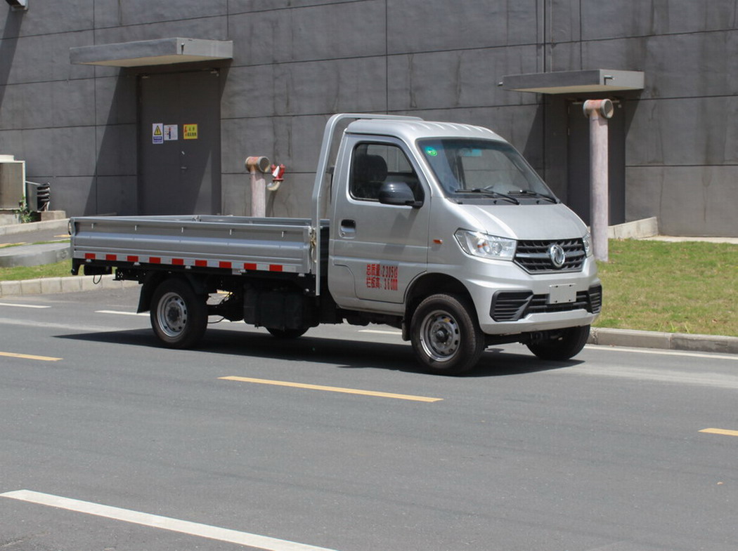 东风牌EQ1026S60Q4A轻型载货汽车图片