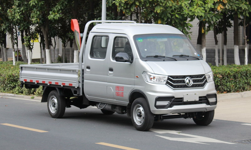 东风牌 124马力 轻型载货汽车(EQ1021D60Q4D)