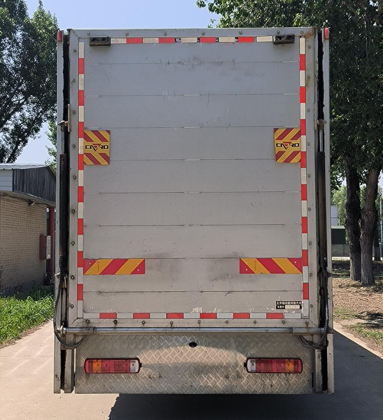 歐曼牌BJ5181XCQY6ANL-02雛禽運(yùn)輸車公告圖片