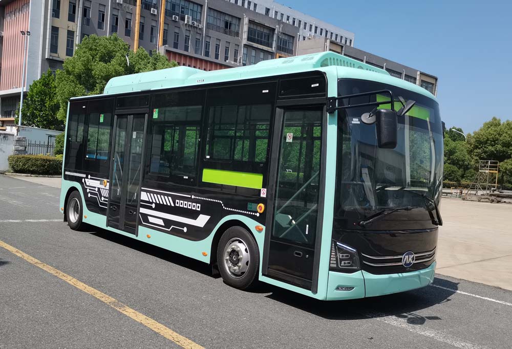 安凯牌8米13-26座纯电动低入口城市客车(HFF6801E9EV21)