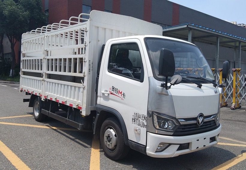 福田牌BJ5044CCY9JA6-AB2仓栅式运输车